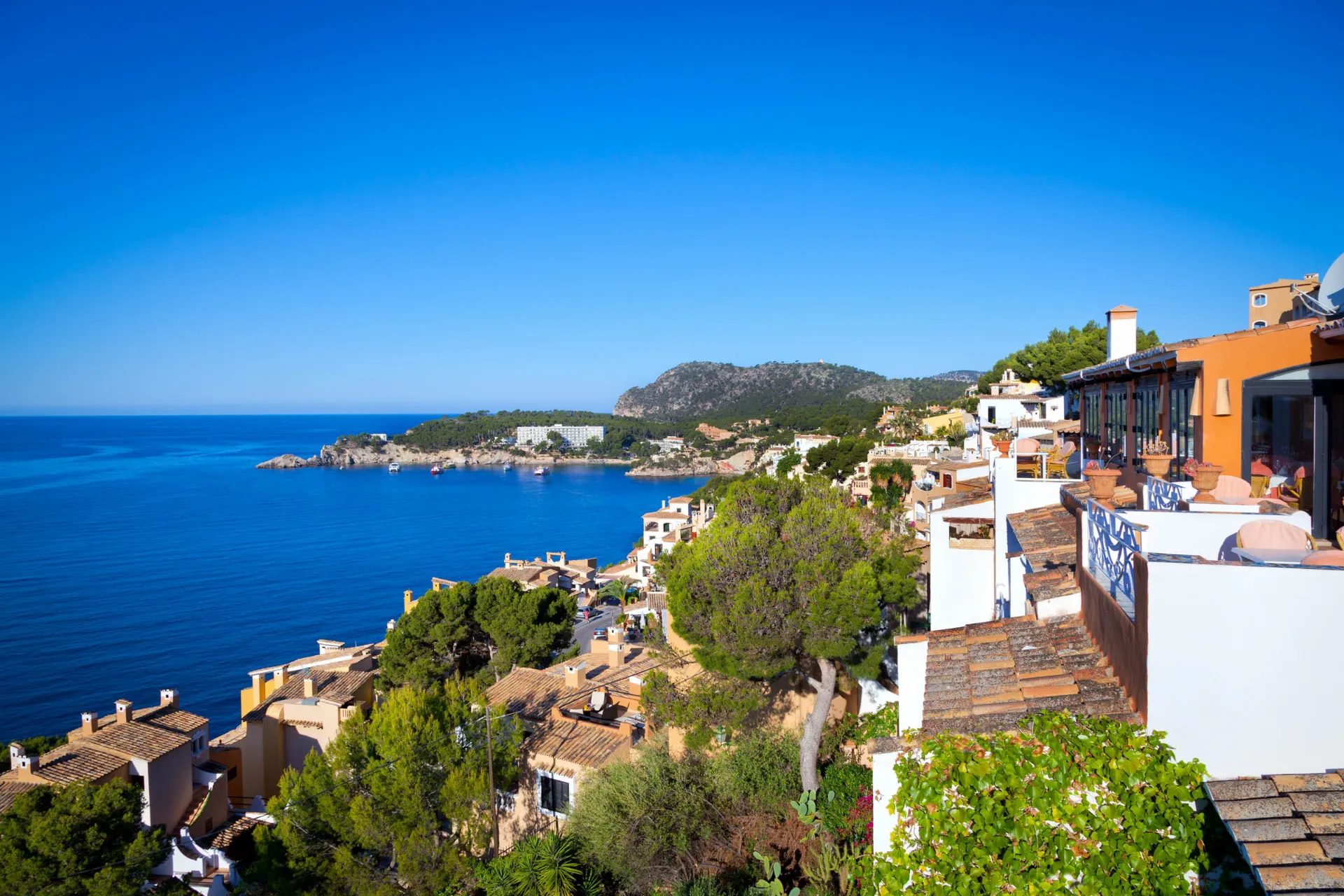 Näkymä Paguera-rannikolle Näkymä Paguera-rannikolle