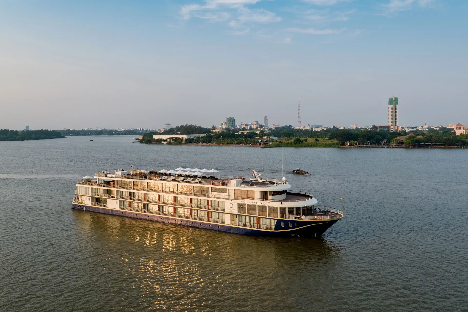 Jokiristeilyaluksemme, Victoria Mekong