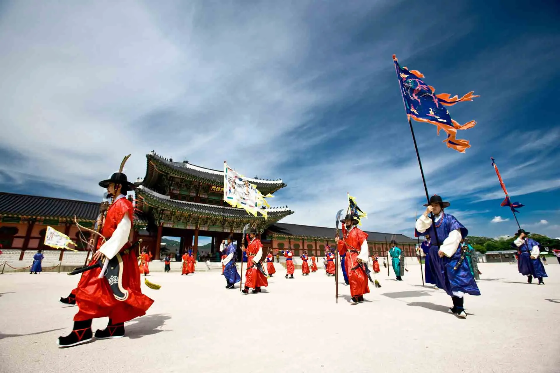Vaktskifteseremoni ved Gyeongbokgung-palasset i Seoul