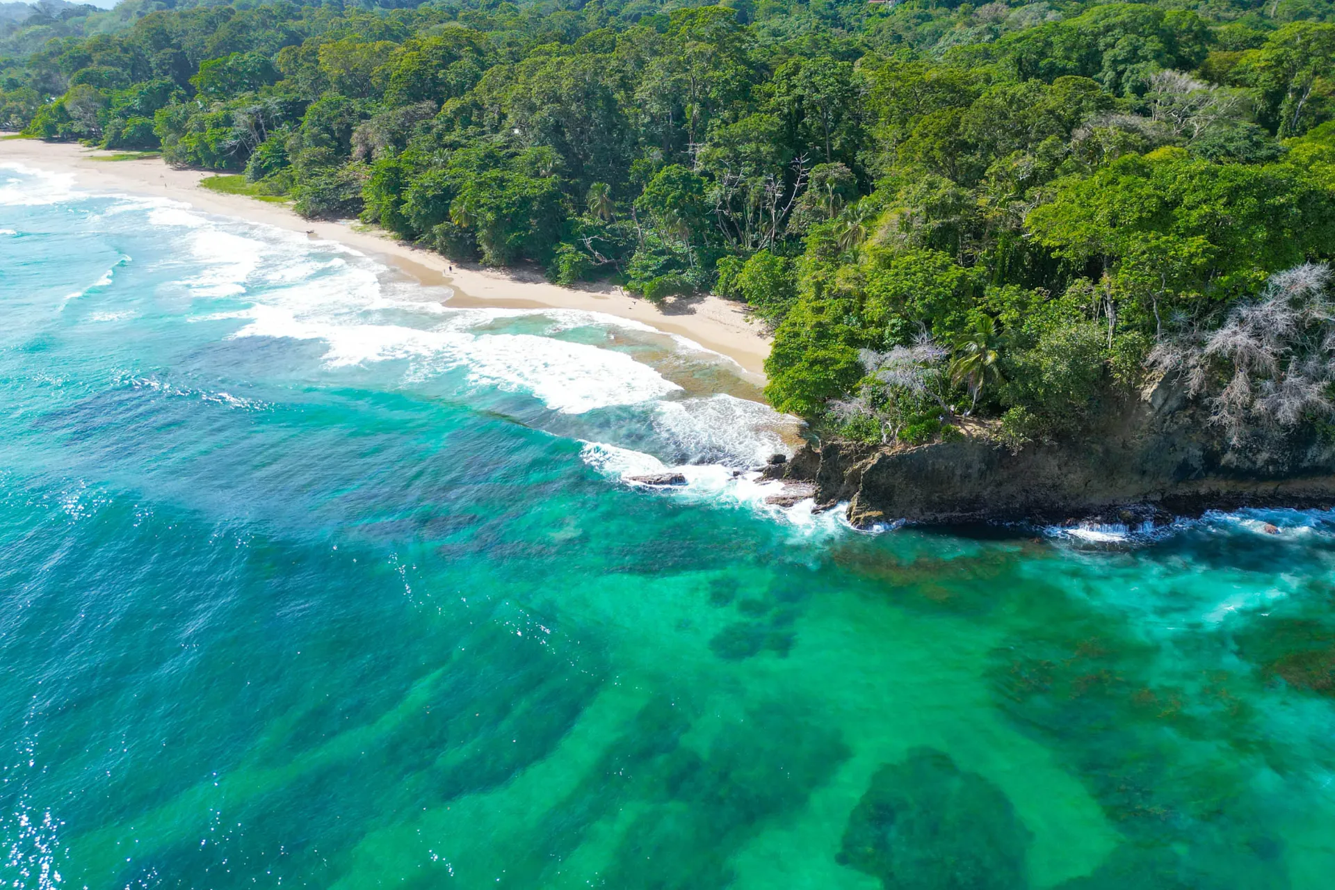 Puerto Viejon kutsuva ranta