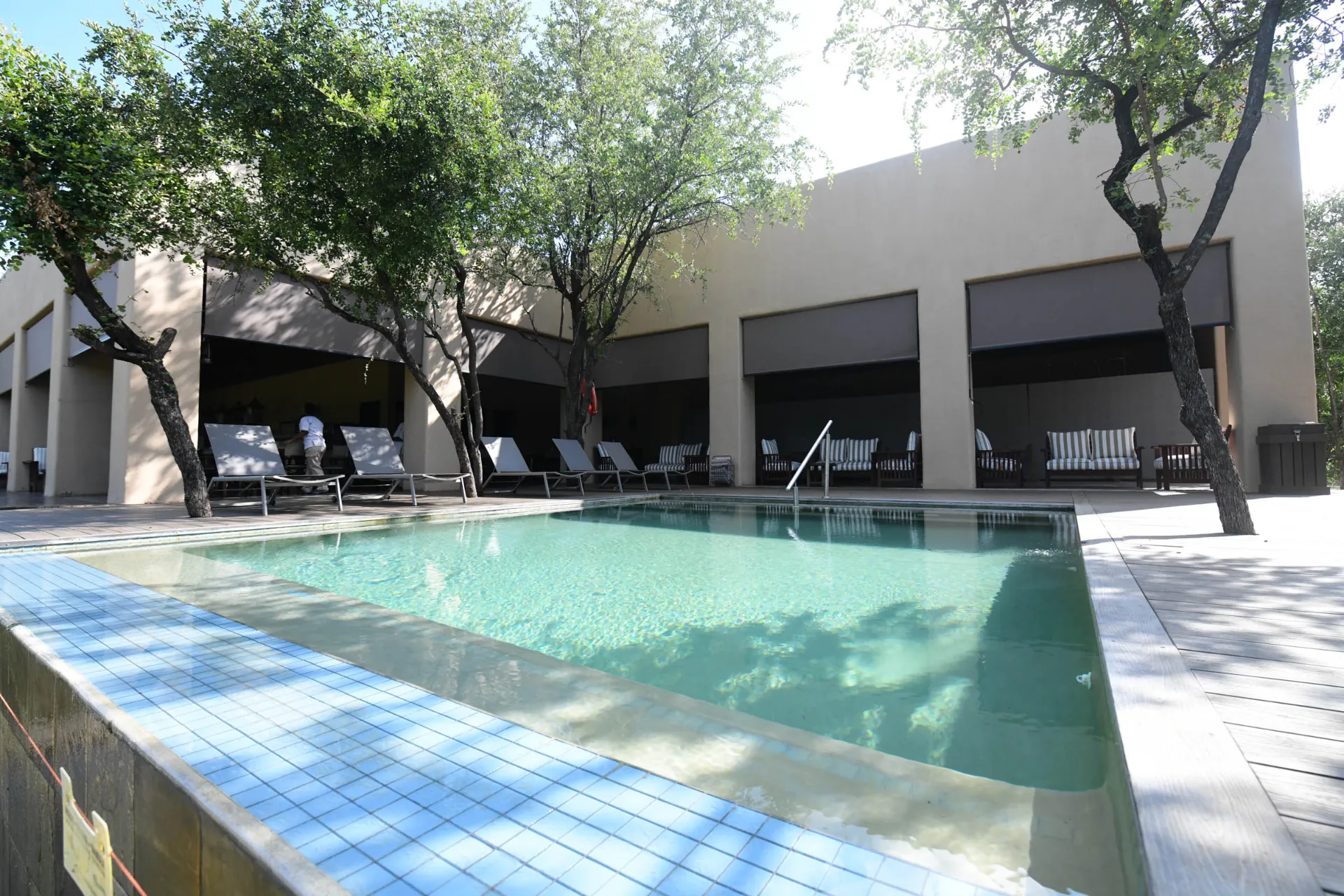 Rauhallinen hetki Mantobenin altaalla Rauhallinen hetki Mantobenin altaalla