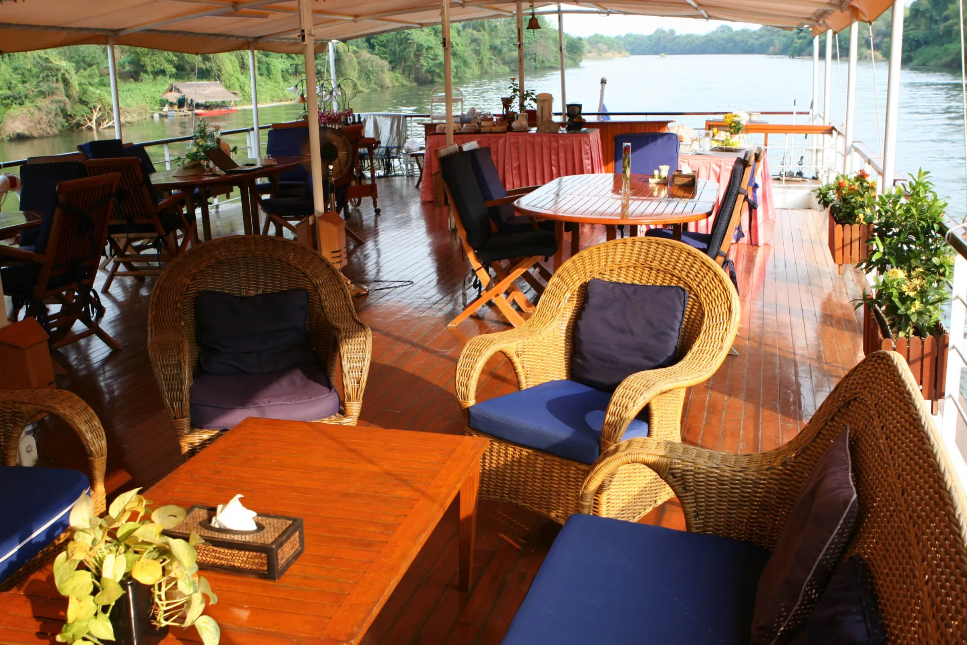 Laivan peräkansi Laivan peräkansi