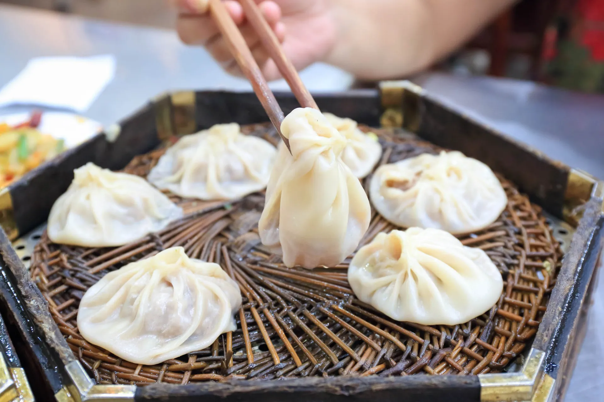 Xiao long bao – kiinalaiset keittopullat Shanghaista Xiao long bao – kiinalaiset keittopullat Shanghaista