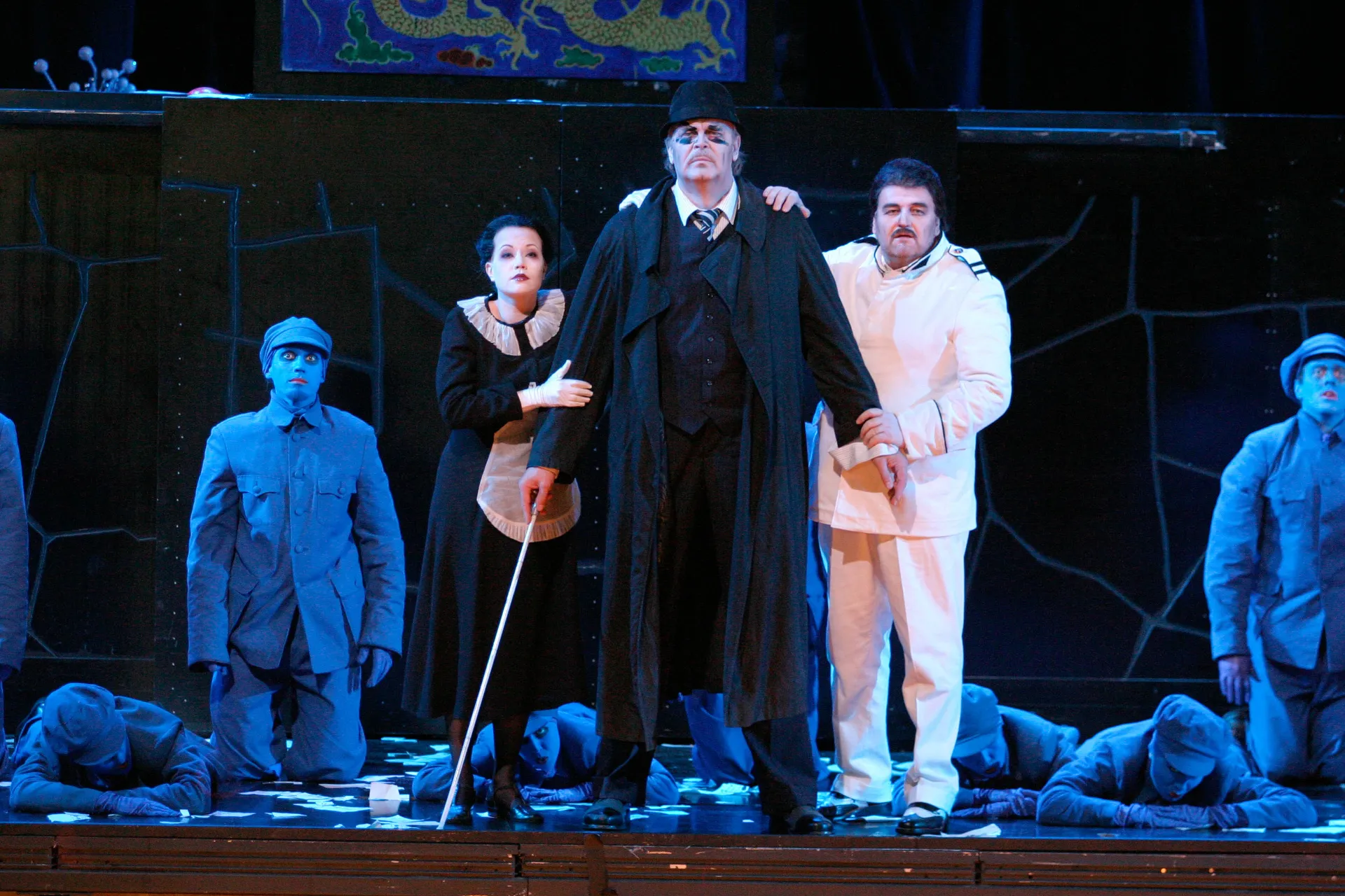 Turandot: Mandariini, Calaf ja Liù Turandot: Mandariini, Calaf ja Liù