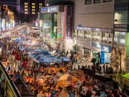 Jagalchi-kalatori Busanissa – Etelä-Korean suurin kalatori, jossa kadut kuhisevat elämää, ruokaa ja meren tuoreita raaka-aineita