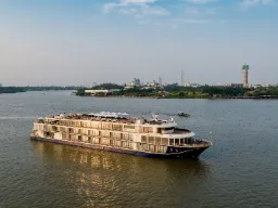 Jokiristeilyaluksemme, Victoria Mekong