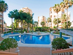 Uima-allasalue Hotel Parasolissa