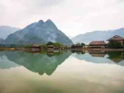 Satumaista kauneutta Hoa Binh -järven alueella Satumaista kauneutta Hoa Binh -järven alueella