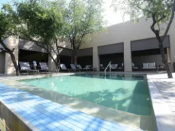 Rauhallinen hetki Mantobenin altaalla Rauhallinen hetki Mantobenin altaalla