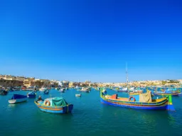 Marsaxlokk on kuuluisa kalastusveneistään