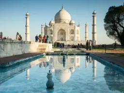 Taj Mahal on hautamausoleumi Shah Jahanin suosikkivaimolle