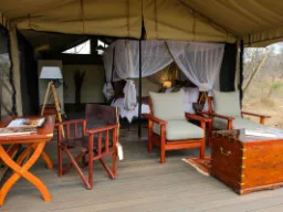 Teltan sisustus Mantobenissa Teltan sisustus Mantobenissa