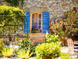 Tyypillinen vanha talo Aix-en-Provencessa