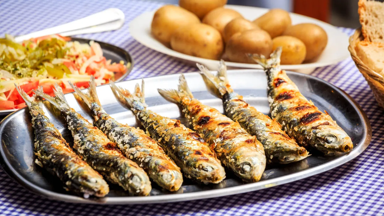 Grillattuja sardiineja – hyvää ruokahalua! Grillattuja sardiineja – hyvää ruokahalua!