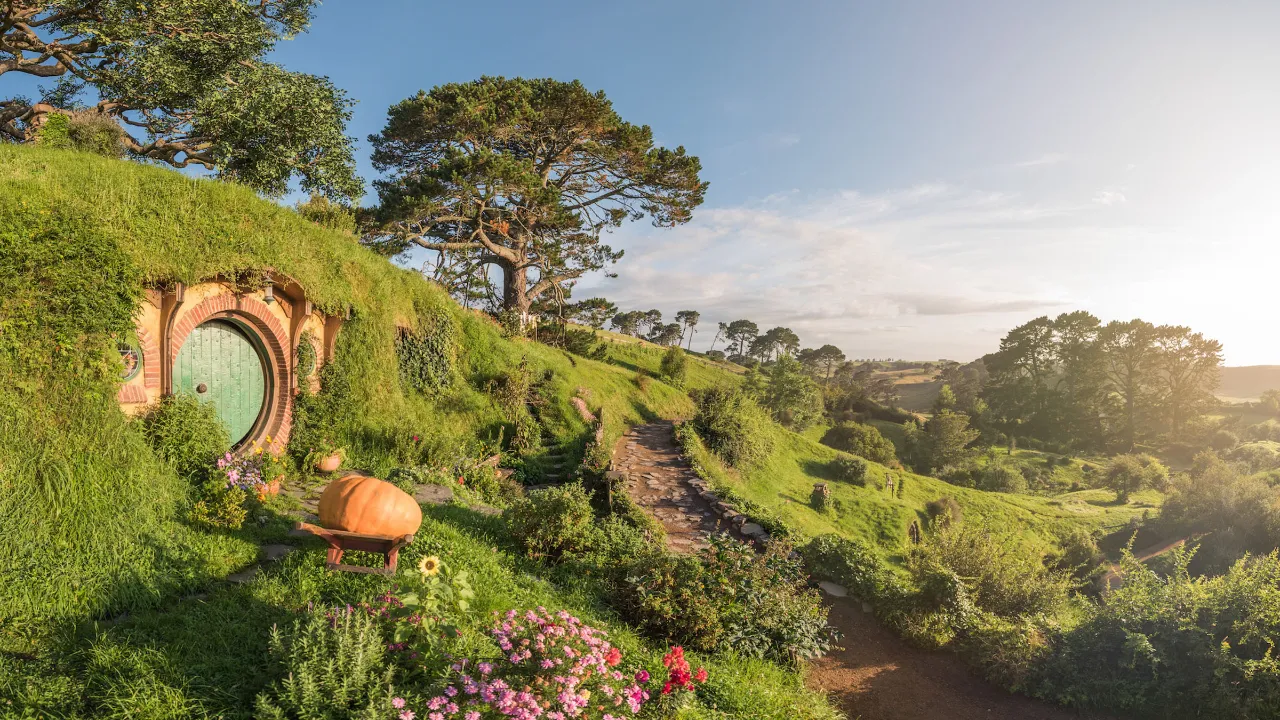 Hobbiton-elokuvan lavasteet Matamatassa – yksi ikonisimmista paikoista "Hobitti" -elokuvissa Hobbiton-elokuvan lavasteet Matamatassa – yksi ikonisimmista paikoista "Hobitti" -elokuvissa