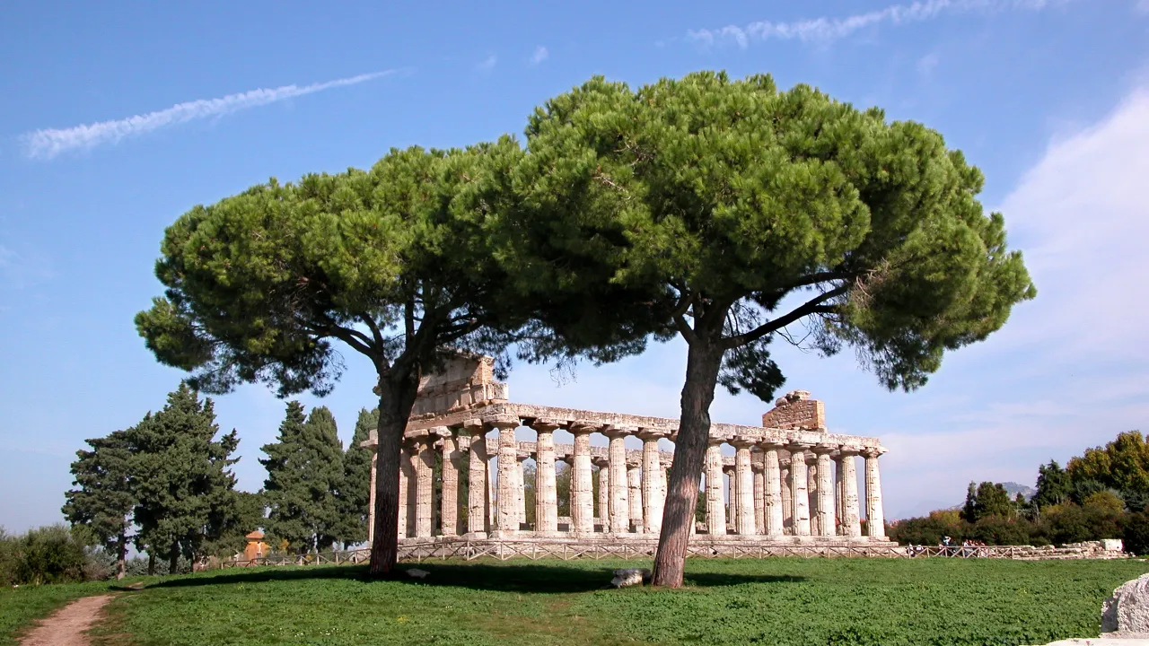 Paestumin temppeli – kreikkalaista temppeliarkkitehtuuria Paestumin temppeli – kreikkalaista temppeliarkkitehtuuria