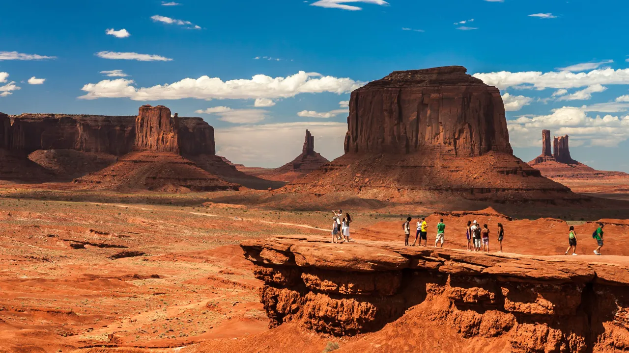 Uskomaton luonnonilmiö: Monument Valley Uskomaton luonnonilmiö: Monument Valley