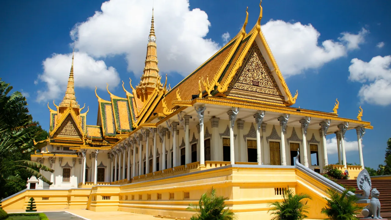 Kuninkaallinen palatsi Phnom Penhissä Kuninkaallinen palatsi Phnom Penhissä