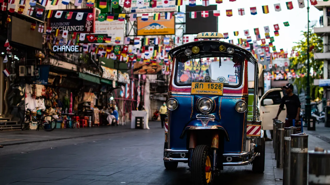 Tuk Tuk -taksi Bangkokissa Tuk Tuk -taksi Bangkokissa