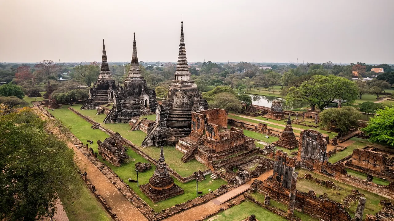 Yleisnäkymä Wat Phra Si Sanphetistä Ayutthaya Historical Parkissa Yleisnäkymä Wat Phra Si Sanphetistä Ayutthaya Historical Parkissa