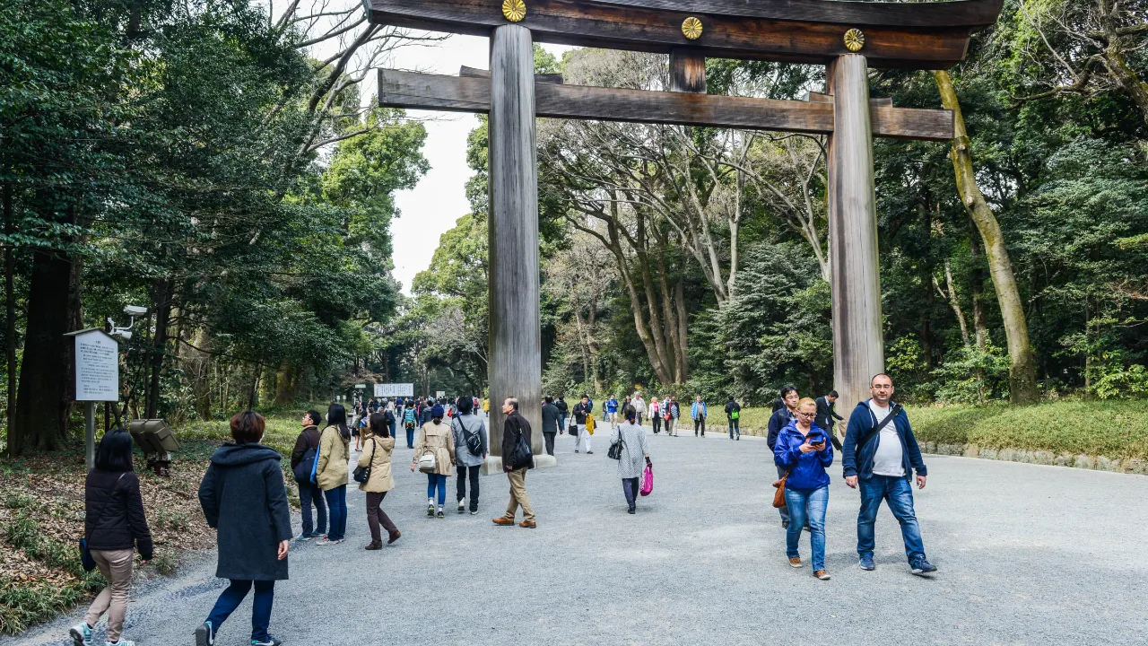 Sisäänkäynti Meiji Jingun shintotemppeliin Sisäänkäynti Meiji Jingun shintotemppeliin