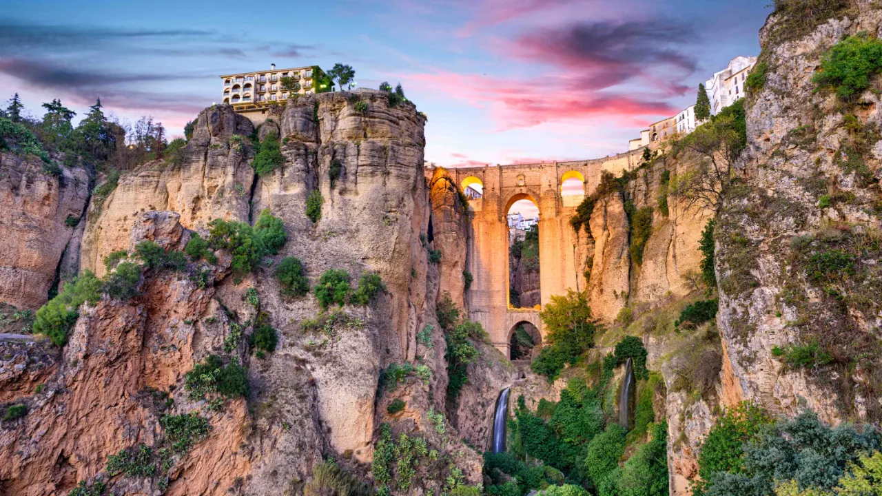 Vaikuttava Ronda Vaikuttava Ronda