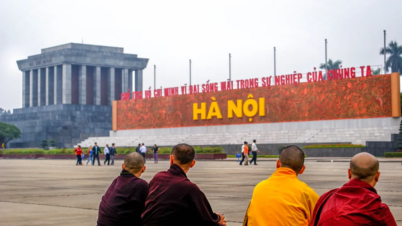Ho Chi Minhin mausoleumi Ho Chi Minhin mausoleumi