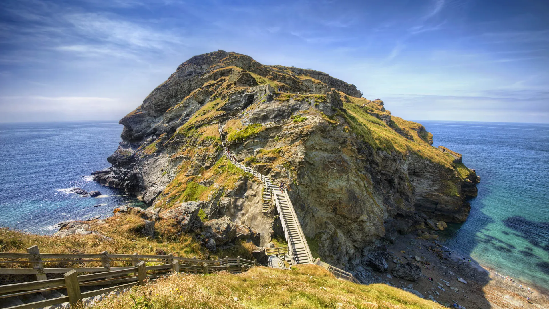 Tintagel Castle – dramaattiset linnanrauniot, tunnettu Kuningas Arthurin legendasta