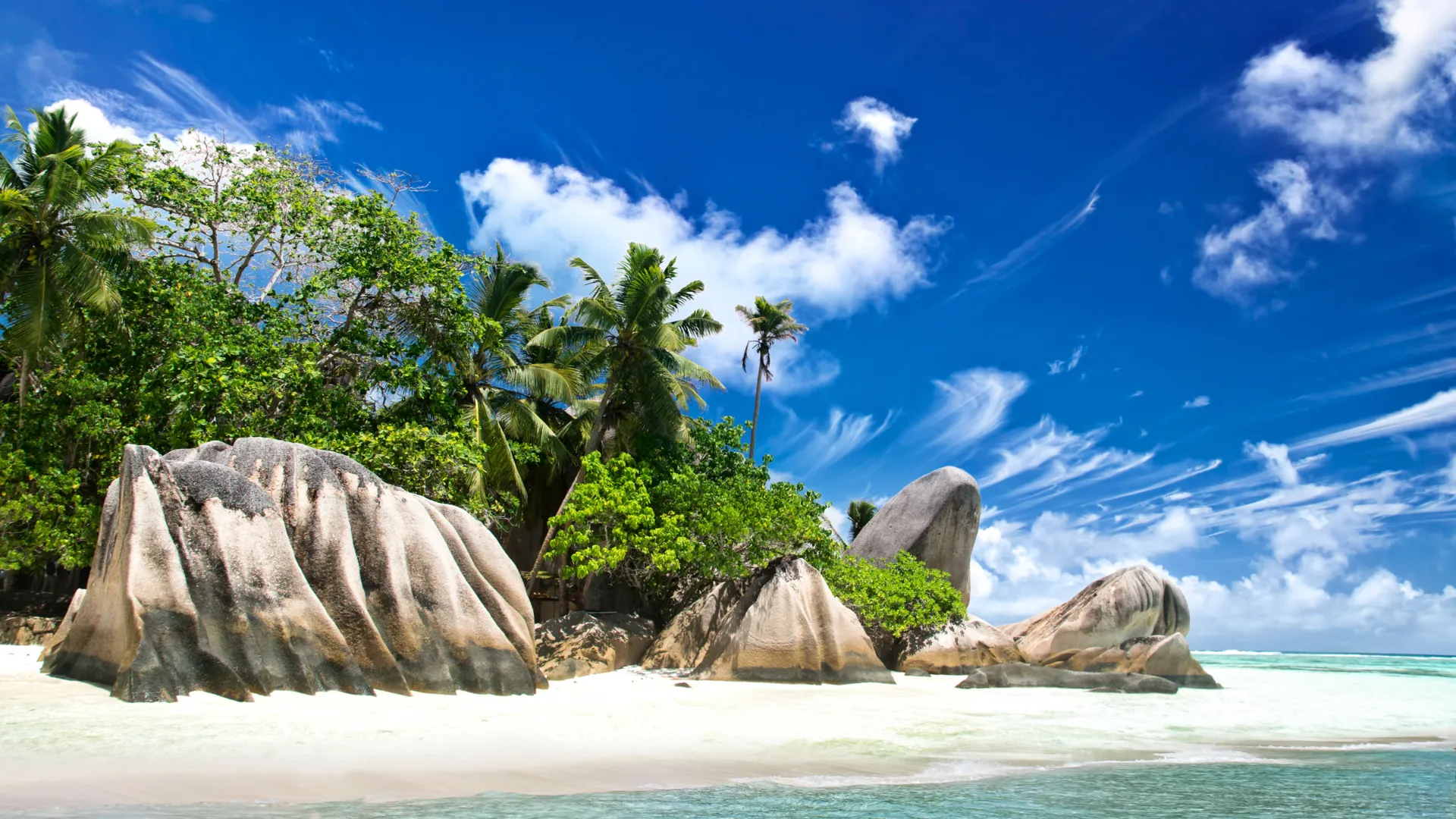 La Digue Island upean luonnon kera